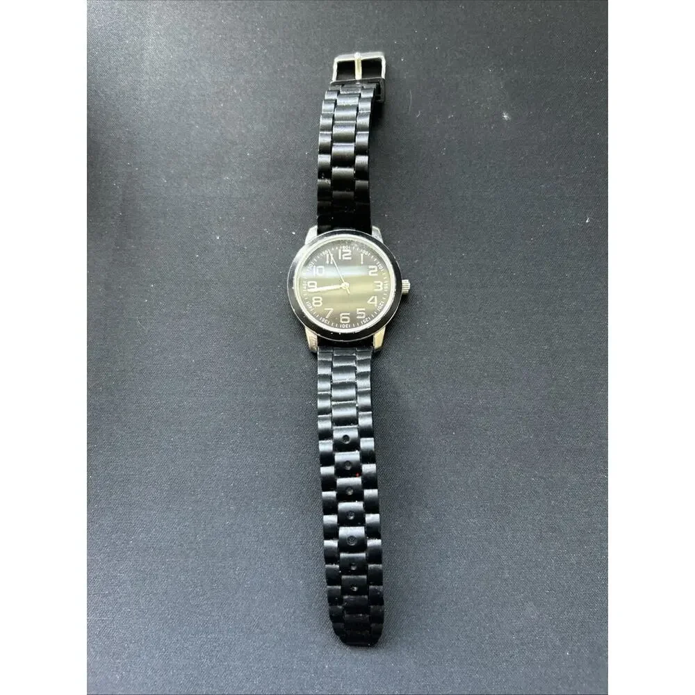 Xhilaration Black And Silver Tone Women’s Quartz Watch